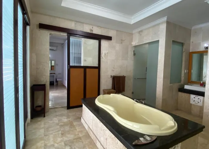 One Bedroom With Private Pool Near Dps Airport